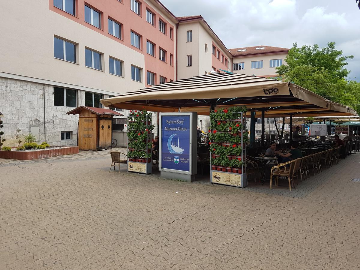 Appartamento Roses Bihać Esterno foto